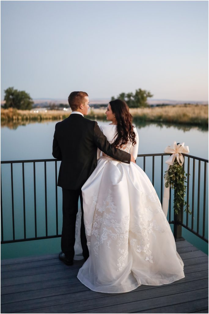 Classic WillowBrooke Wedding Bride and Groom at sunset